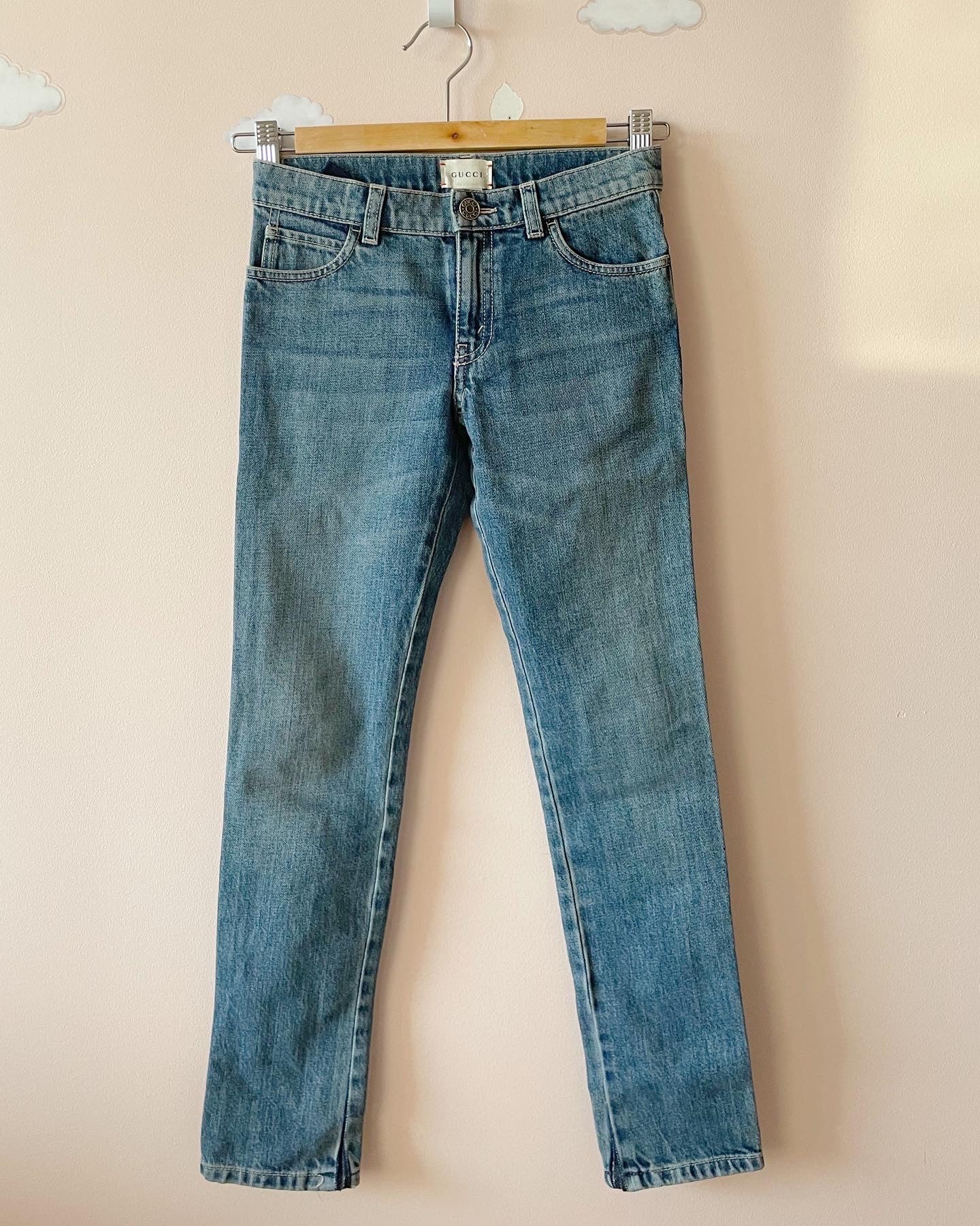 Ljusblå jeans - Gucci strl. 128