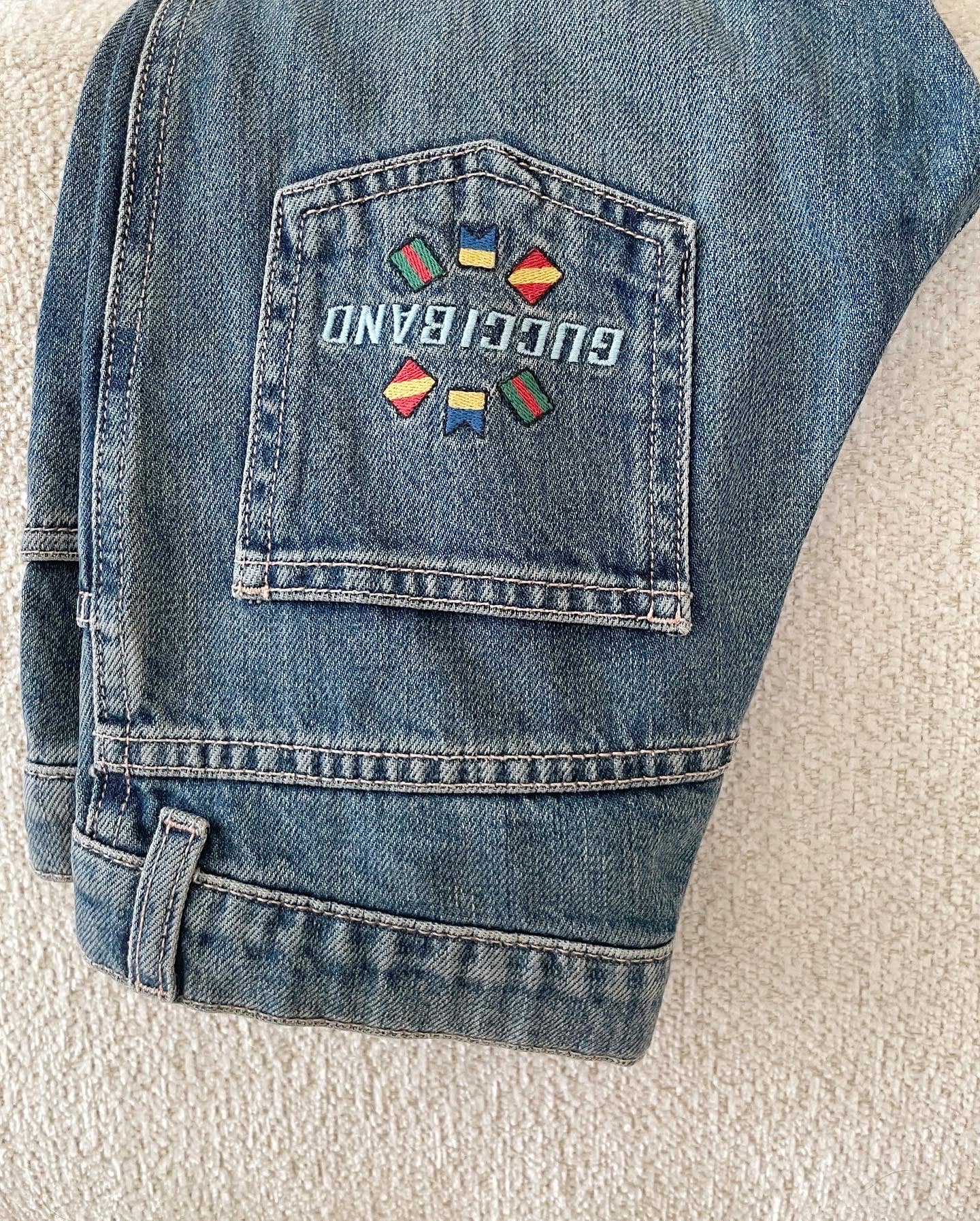 Ljusblå jeans - Gucci strl. 128